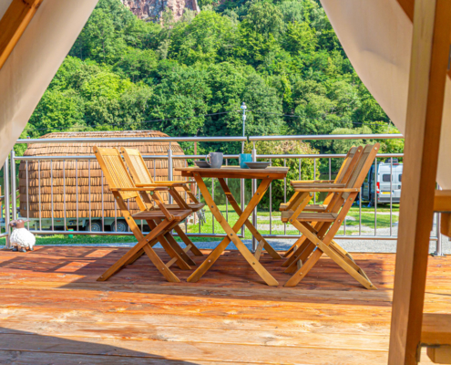 Panoramazelte - Terrasse Tisch